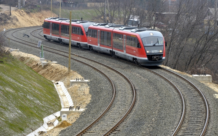 Csökkennek a torlódások a Budapest-Esztergom vonalon