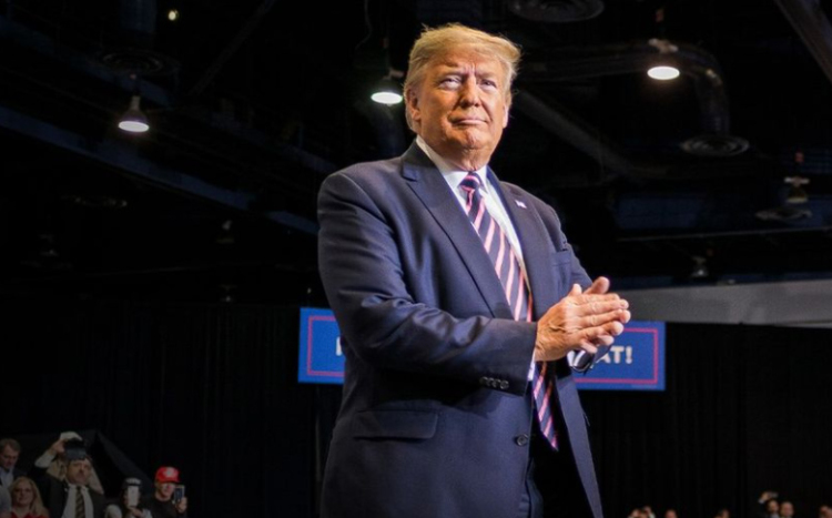 Orvosai szerint Donald Trump teljesen tünetmentes