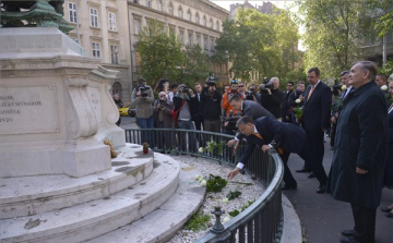 OGY - Alakuló ülés - A Fidesz és a KDNP frakciója megemlékezést tartott a Batthyány örökmécsesnél