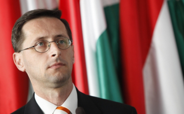Varga: a perek is azt mutatják, hogy tisztességtelenül jártak el a bankok