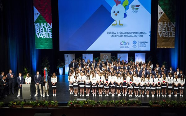 Letette az esküt az ifjúsági olimpiai csapat