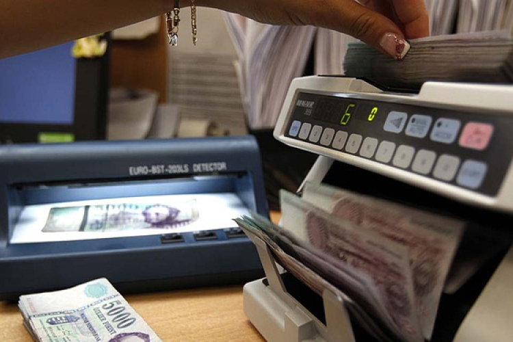 A GVH 9,5 milliárdos bírságot szabott ki bankokra