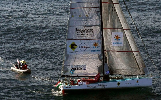 Barcelona World Race - Fa Nándorék egy 