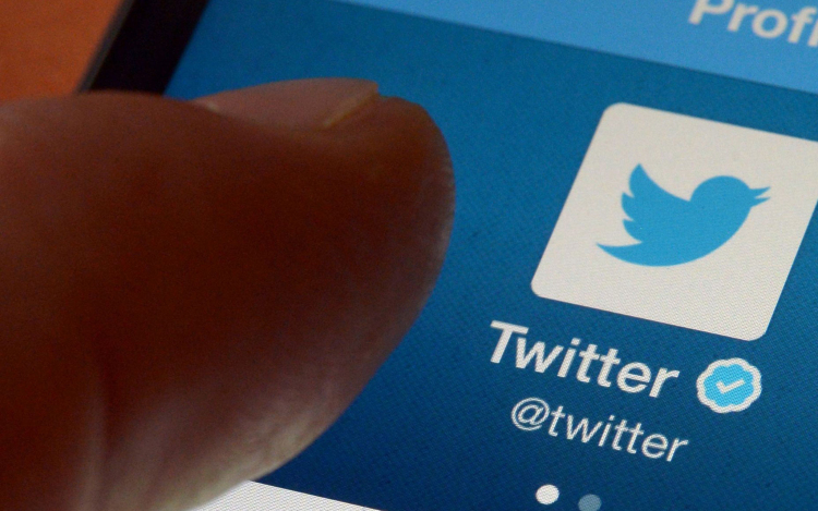 A Twitter napi 24 órás hírszolgáltatást indít