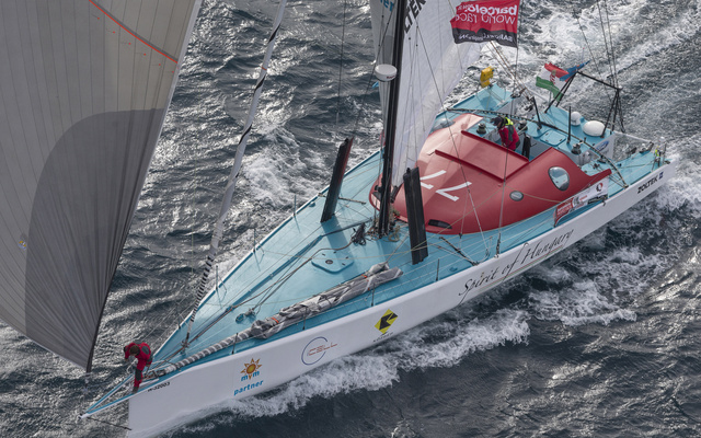 Barcelona World Race - Még legalább három hét Fa Nándoréknak a cél